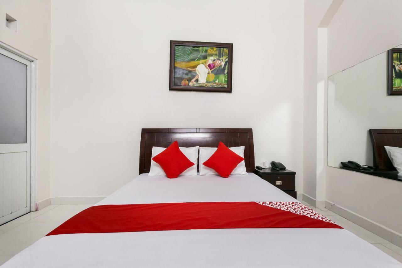 Oyo 486 Nhat Nhat Hotel Ho Chi Minh-staden Exteriör bild